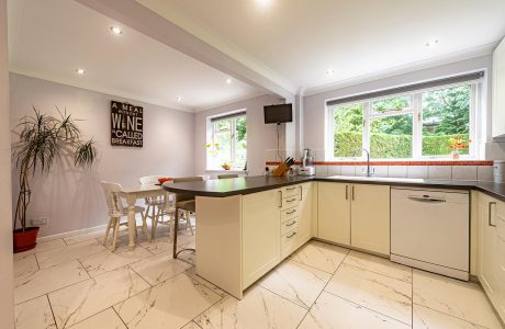 Property Bee - Ackrells Mead, Little Sandhurst, Berkshire, GU47