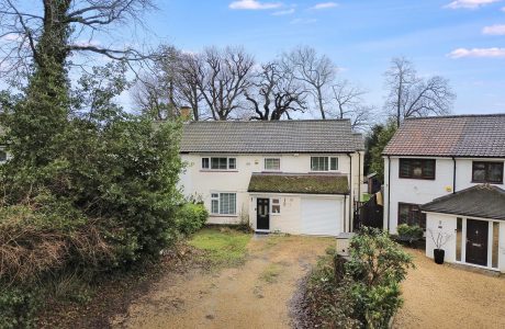 Property Bee - Chaucer Way, Addlestone, Surrey