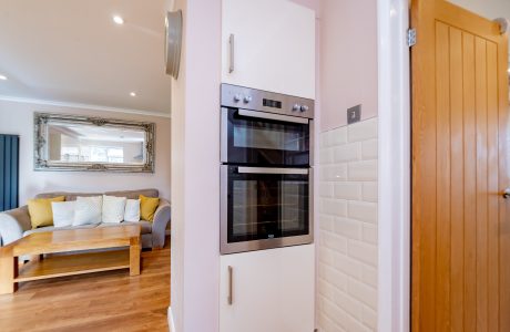 Property Bee - Giffard Drive, Farnborough, GU14