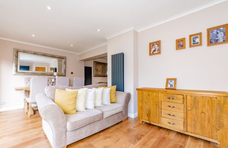 Property Bee - Giffard Drive, Farnborough, GU14