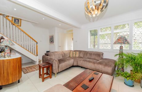 Property Bee - Coleridge Avenue, Yateley, Hampshire, GU46