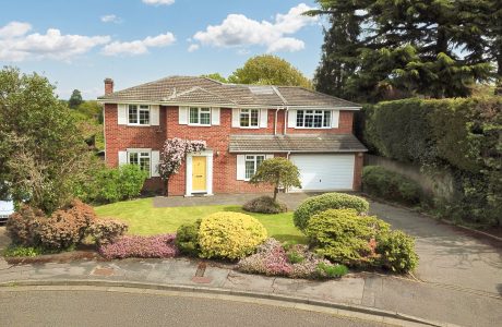 Property Bee - Barricane, St. John’s, Woking, Surrey