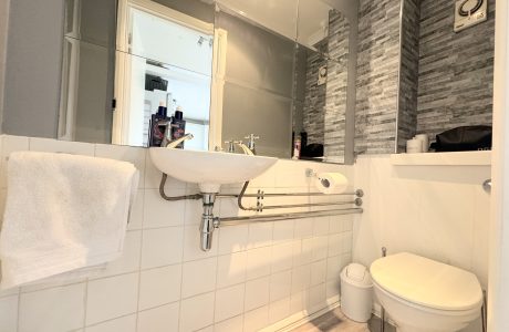 Property Bee - Horsebrass Drive, Bagshot, Surrey