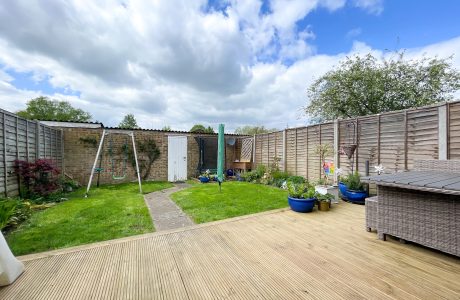 Property Bee - Ullswater, Bracknell