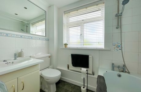 Property Bee - Ullswater, Bracknell