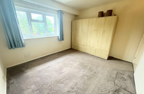 Property Bee - Oliver Close, Addlestone, Surrey