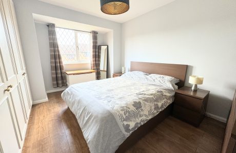 Property Bee - Horsebrass Drive, Bagshot, Surrey