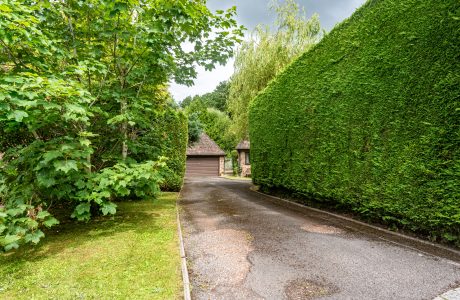 Property Bee - Ackrells Mead, Little Sandhurst, Berkshire, GU47