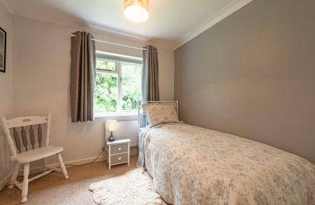 Property Bee - Ackrells Mead, Little Sandhurst, Berkshire, GU47
