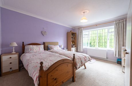 Property Bee - Ackrells Mead, Little Sandhurst, Berkshire, GU47