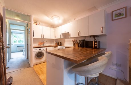 Property Bee - St. Michaels Close, Fleet, Hampshire, GU51