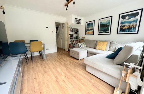 Property Bee - Arthur Close, Bagshot, Surrey