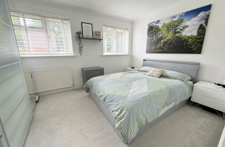 Property Bee - Arthur Close, Bagshot, Surrey