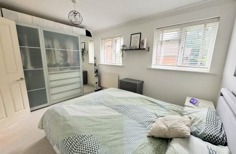 Property Bee - Arthur Close, Bagshot, Surrey