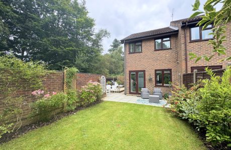 Property Bee - Arthur Close, Bagshot, Surrey