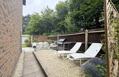 Property Bee - Arthur Close, Bagshot, Surrey
