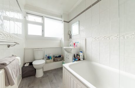 Property Bee - Maple Close, Blackwater, GU17