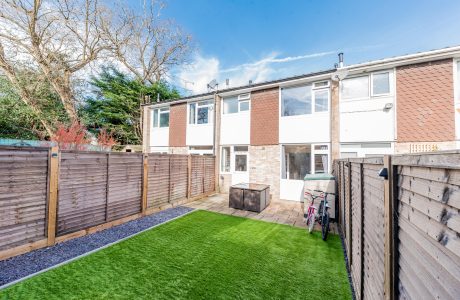 Property Bee - Maple Close, Blackwater, GU17