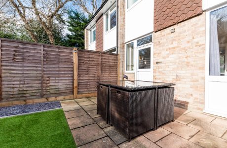 Property Bee - Maple Close, Blackwater, GU17