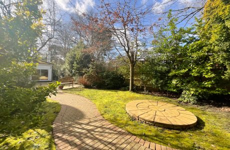 Property Bee - Hatch Ride, Crowthorne, Berkshire