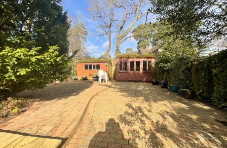 Property Bee - Hatch Ride, Crowthorne, Berkshire
