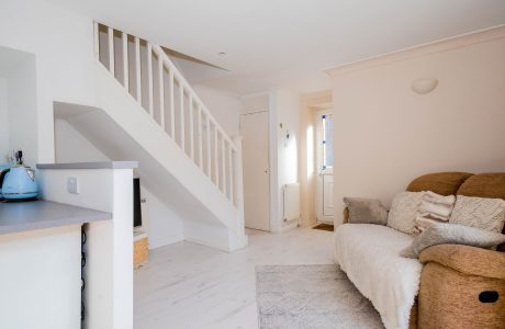 Property Bee - Coxmoor Close, Church Crookham, Hampshire, GU52