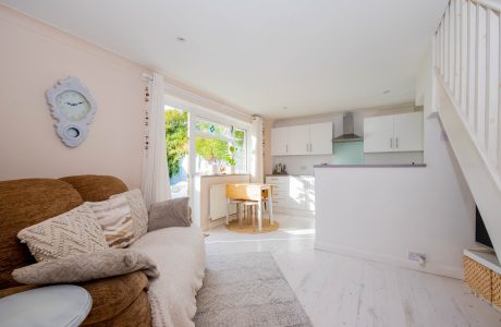 Property Bee - Coxmoor Close, Church Crookham, Hampshire, GU52