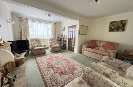 Property Bee - Cobs Way, New Haw, Addlestone, Surrey