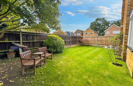 Property Bee - Cobs Way, New Haw, Addlestone, Surrey