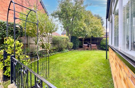 Property Bee - Cobs Way, New Haw, Addlestone, Surrey