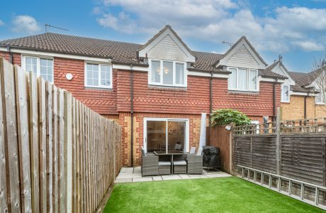 Property Bee - Valley View, Sandhurst, Berkshire, GU47