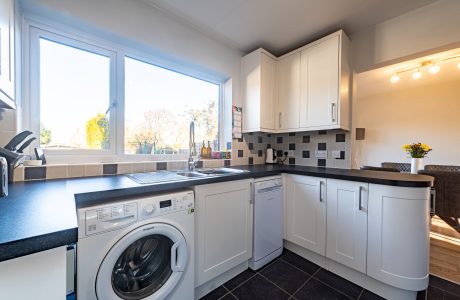 Property Bee - Farm View, Yateley, Hampshire, GU46