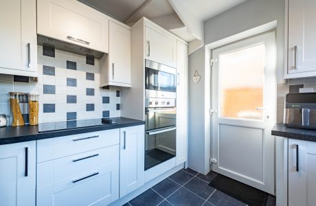 Property Bee - Farm View, Yateley, Hampshire, GU46