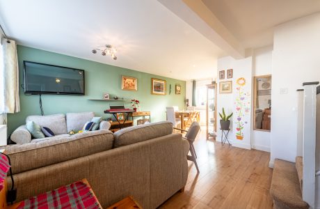 Property Bee - Baird Road, Farnborough, Hampshire, GU14