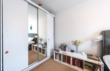 Property Bee - Griffon Close, Farnborough, Hampshire, GU14