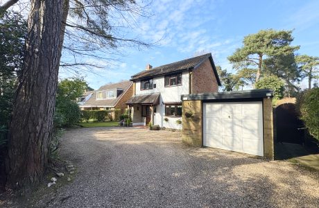 Property Bee - Roundway, Camberley, Surrey