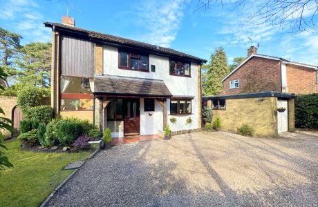 Property Bee - Roundway, Camberley, Surrey