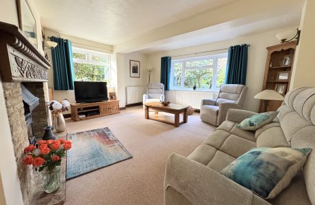 Property Bee - Roundway, Camberley, Surrey