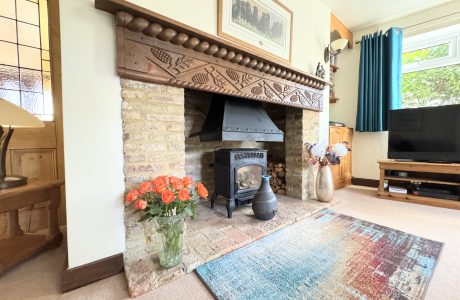 Property Bee - Roundway, Camberley, Surrey