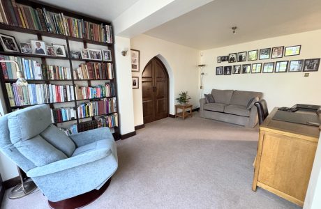 Property Bee - Roundway, Camberley, Surrey