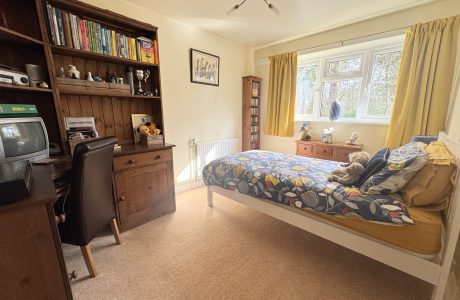 Property Bee - Roundway, Camberley, Surrey