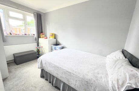 Property Bee - Goddards Lane, Camberley, Surrey