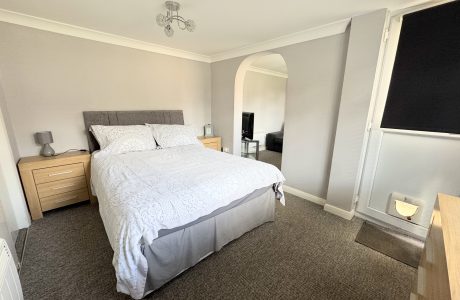 Property Bee - Goddards Lane, Camberley, Surrey