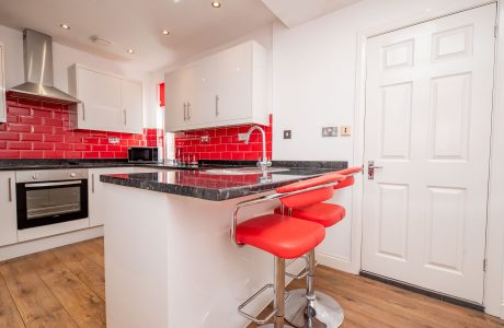 Property Bee - Sandhurst Road, Yateley, Hampshire, GU46