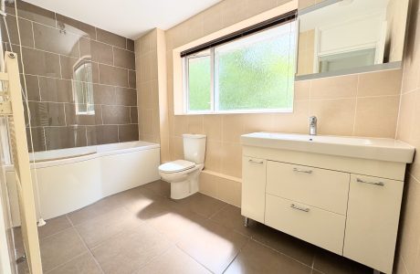 Property Bee - Roundway, Camberley, Surrey