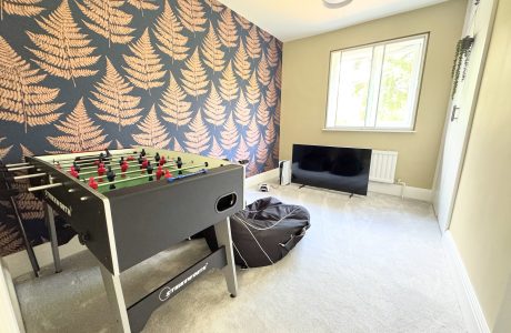 Property Bee - Roundway, Camberley, Surrey