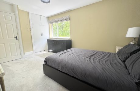 Property Bee - Roundway, Camberley, Surrey