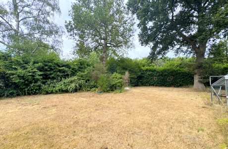 Property Bee - Roundway, Camberley, Surrey