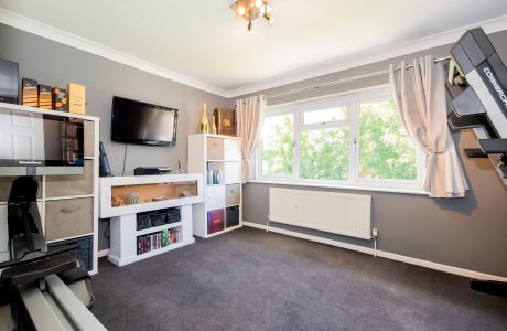 Property Bee - Greenhaven, Yateley, Hampshire, GU46
