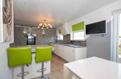 Property Bee - Winton Crescent, Yateley, Hampshire, GU46